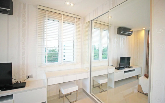 The View Cosy Beach by PSR ASIA