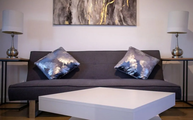 Silver City Apartments, Historic Apartment