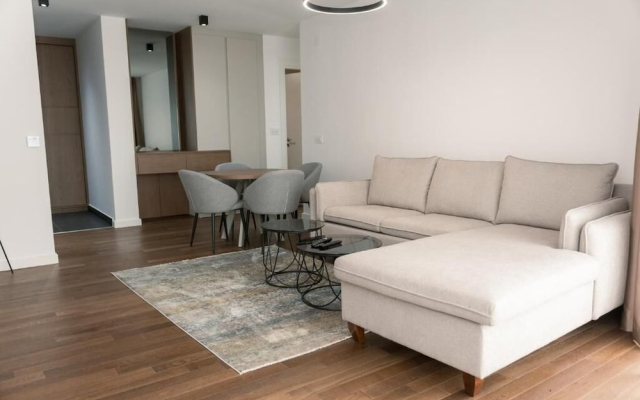 I&I Tesla Apartment's