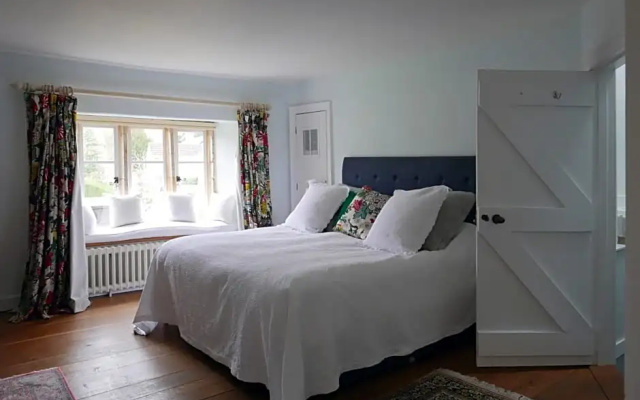 21 The Borough, Montacute TA156XB