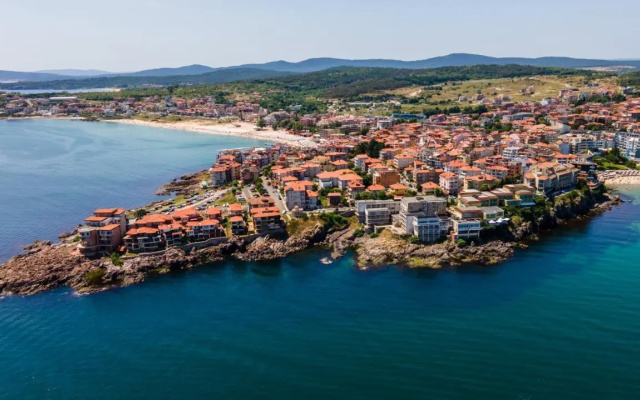 Sozopol Apartment with Sea View