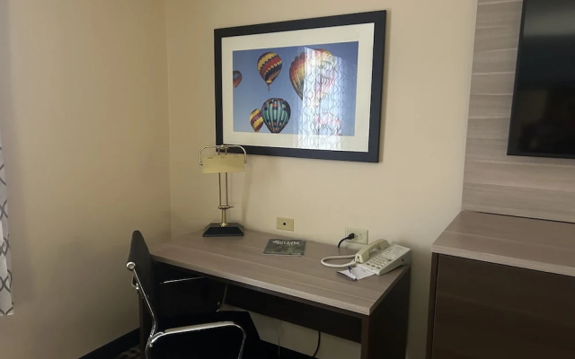 Baymont Inn & Suites Ft. Leonard/St. Robert