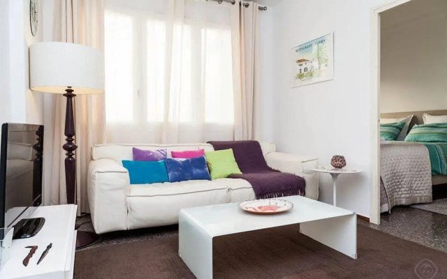 Gràcia area apartments - Bohemian area