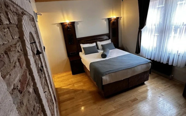 Antique Pearl Hotel