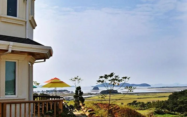 Anmyeondo Bersayu