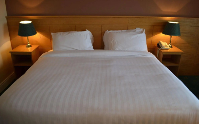 Caisleain Oir Hotel