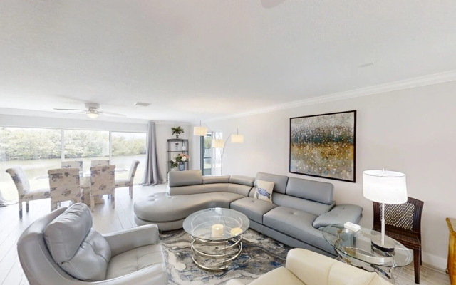 116 La Riviere Rd