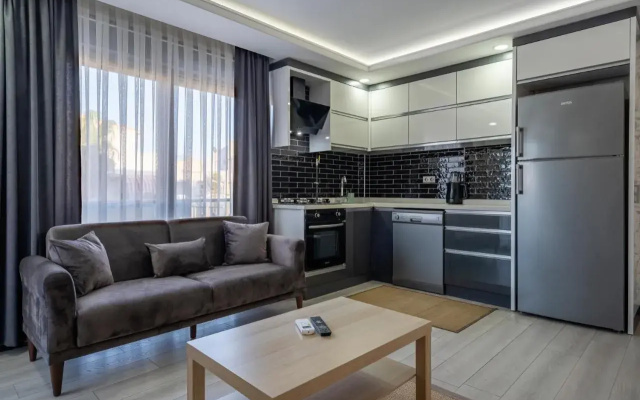 Eluxio Suite Hotel