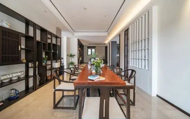 Anji Zhuyin Wild Luxury Holiday Homestay (Hello Kitty)
