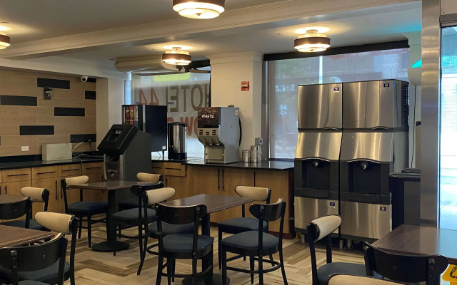 Ramada by Wyndham New York Times Square West