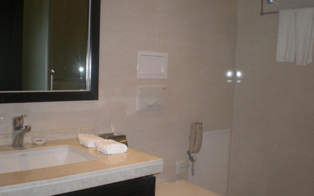 Haolun Hotel