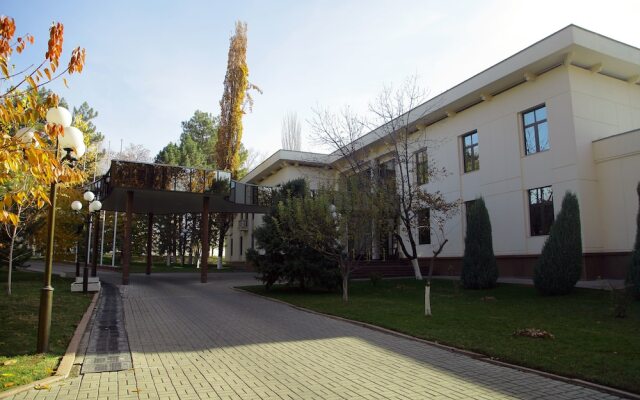 Отель Residence Park Hotel Узбекистан, Ташкент - отзывы, цены и фото номеров - забронировать отель Residence Park Hotel онлайн вид на фасад