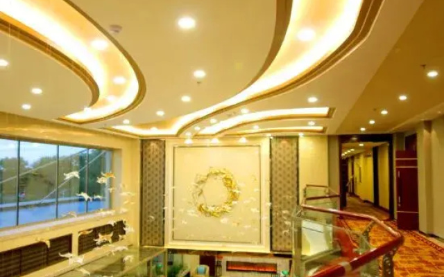 Airport Hotel