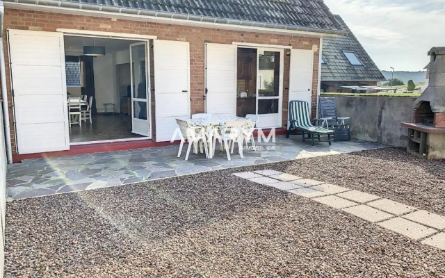 Charmante maison avec jardin et stationnement