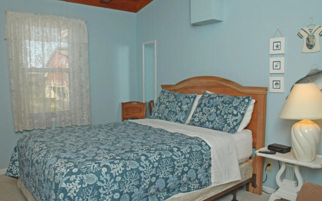 Cabana Boy by Oak Island Accommodations