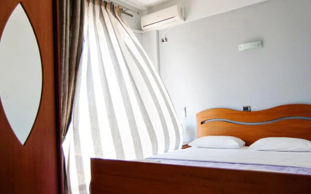 Dhima Hotel