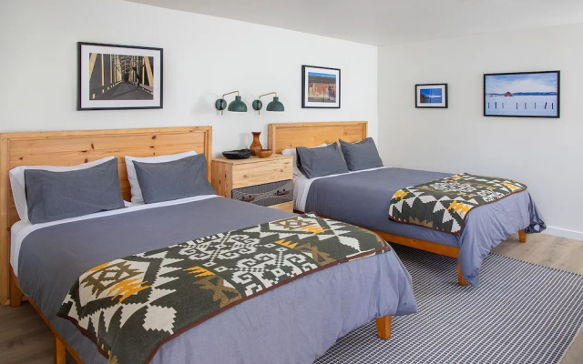 Steelhead Lodge