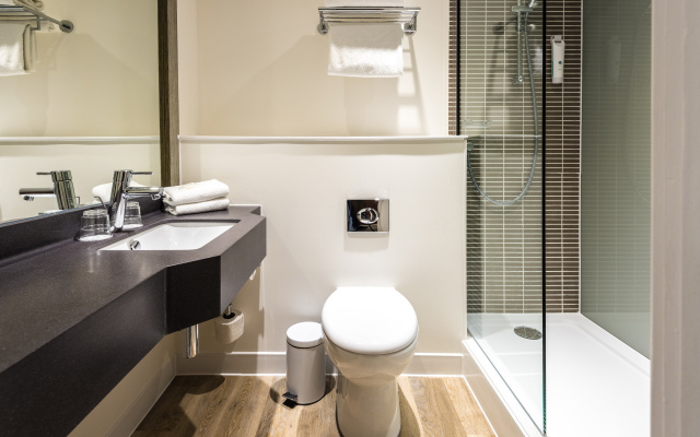 Holiday Inn Leeds Garforth by IHG