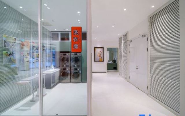 Huaqian Mingyue Hotel (Zhengzhou Xinzheng Zijing Mountain South Road Branch)