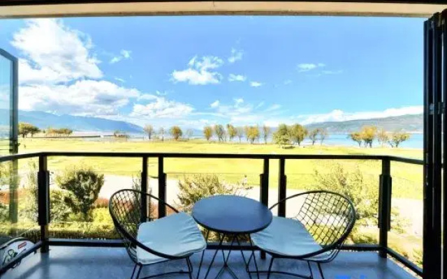 Dali Mountain Lake Seaview Homestay