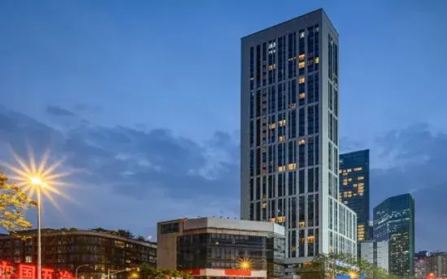 Chengdu Youyue·HOUSE Service Apartment (Chunxi Road Tianfu Square Branch)