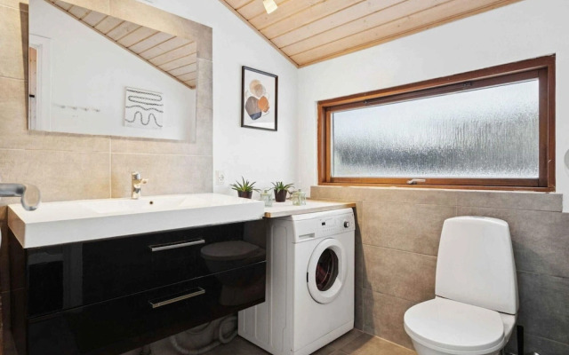 4 Star Holiday Home in Ronde