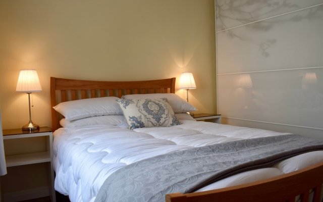 2 Bedrooms House With Garden in City Centre in Dublin, Ireland from 453$, photos, reviews - zenhotels.com guestroom