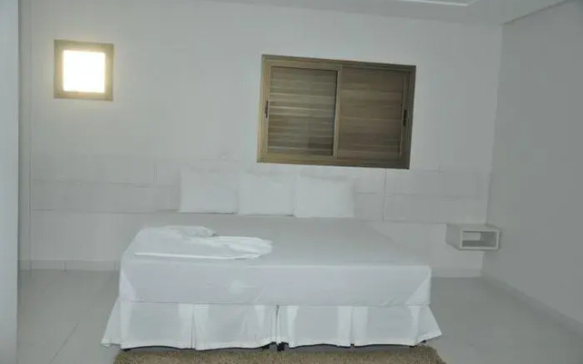 Gold Park Hotel .