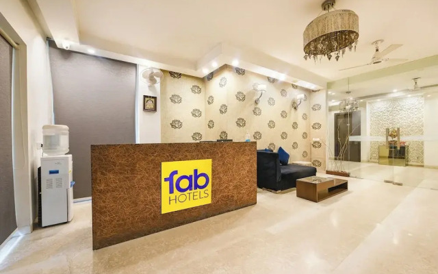 Fabhotel Micasa