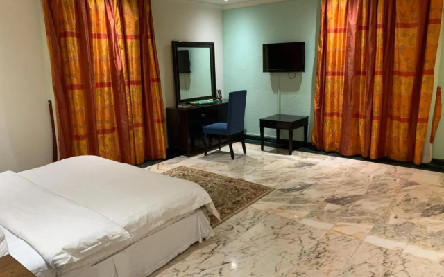 Delmon Hotel Suites