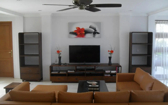 Coconuts Residence