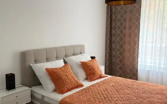 Green Sofa Apartment