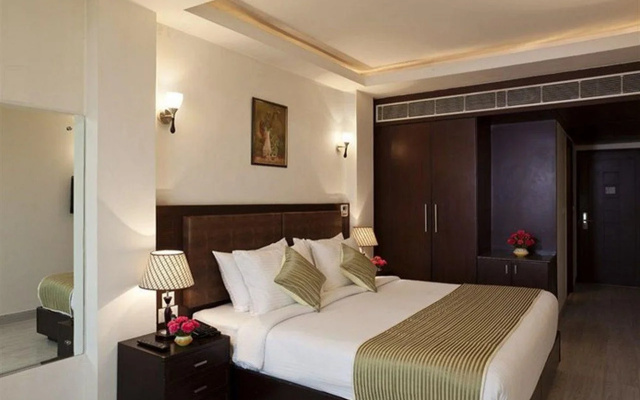 Hotel Saptagiri