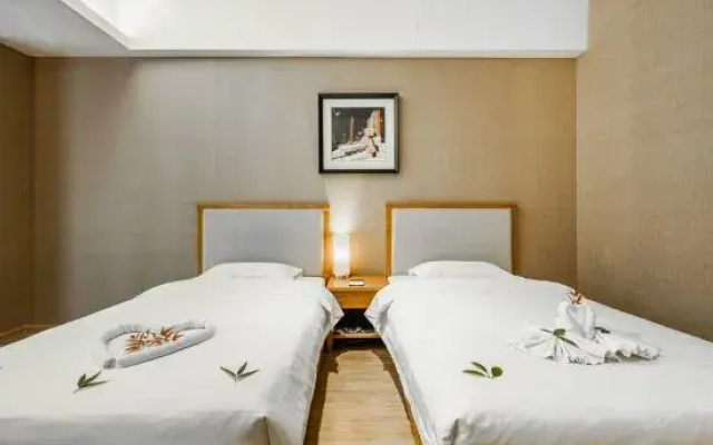 Phoenix Hot Spring Taibai Impression Resort