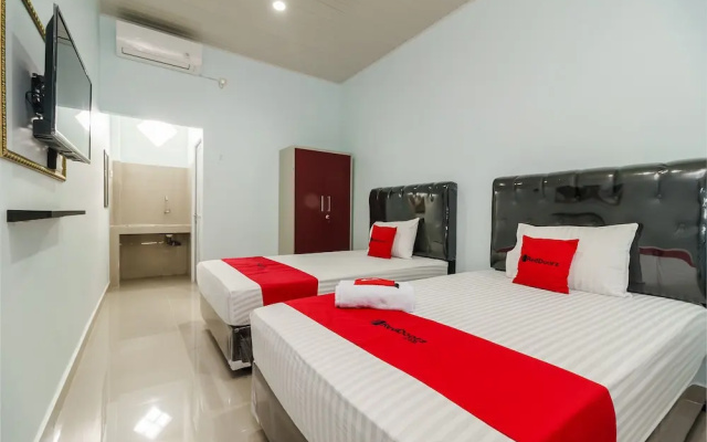 Awan Kost by Reddoorz