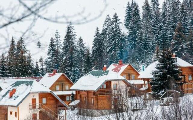 Гостиница Guest House Podobovets 2000 Украина, Поляна - отзывы, цены и фото номеров - забронировать гостиницу Guest House Podobovets 2000 онлайн вид на фасад