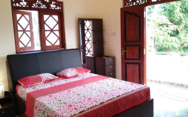 White Elephant Villa & Restaurant