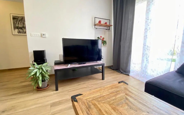 Vert Apartment
