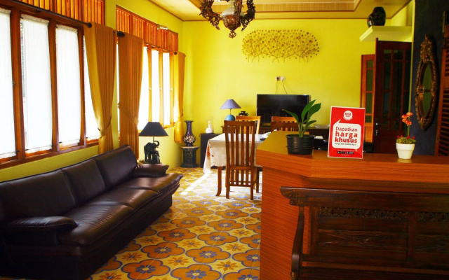 Embe Joglo Homestay
