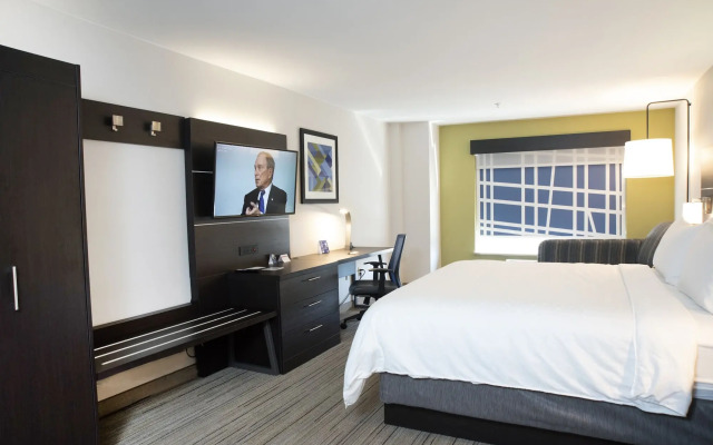 Holiday Inn Express Hotel & Suites Chester by IHG