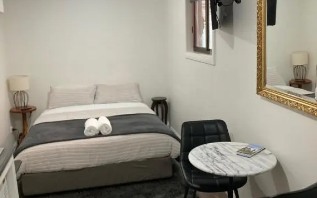 Gleeson St Guest Bungalow