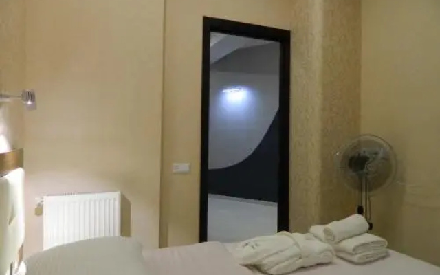 Nb Apart Hotel