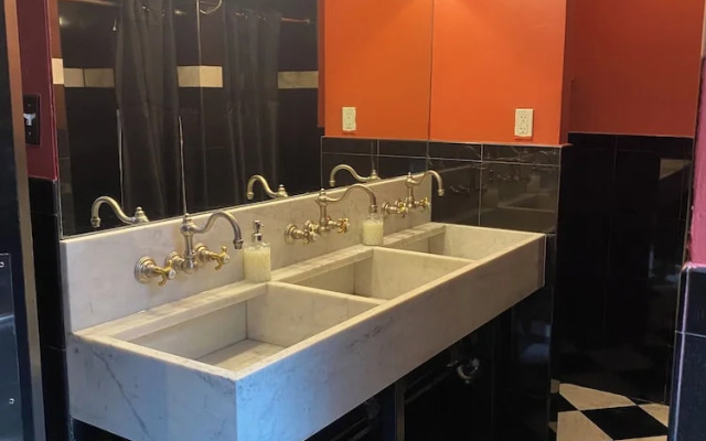 The Nolita Express Hostel