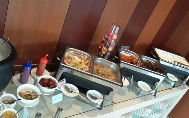 V Hotel Jakarta