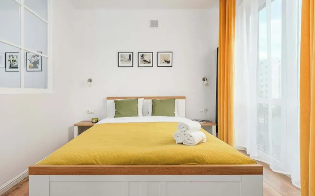 Lumina 3-room apart in the center Warsaw