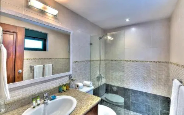 Oceanfront 3 Bdr Apt S-B201