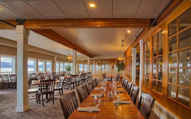 Land's End Resort