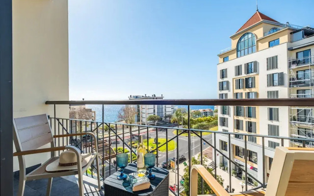 F rum Ocean View 5B by Homie