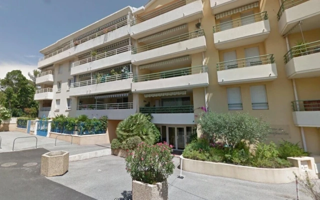 Apartment With one Bedroom in Saint-raphaël, With Enclosed Garden - 10