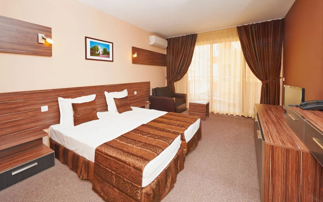 Coral Family Hotel